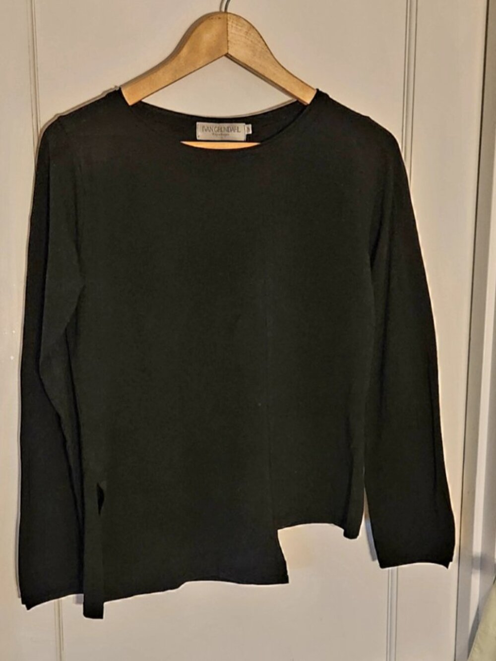 VTG Ivan Grundahl Copenhagen Avant-Garde Black Pullover Top Asymmetrical Hem, M